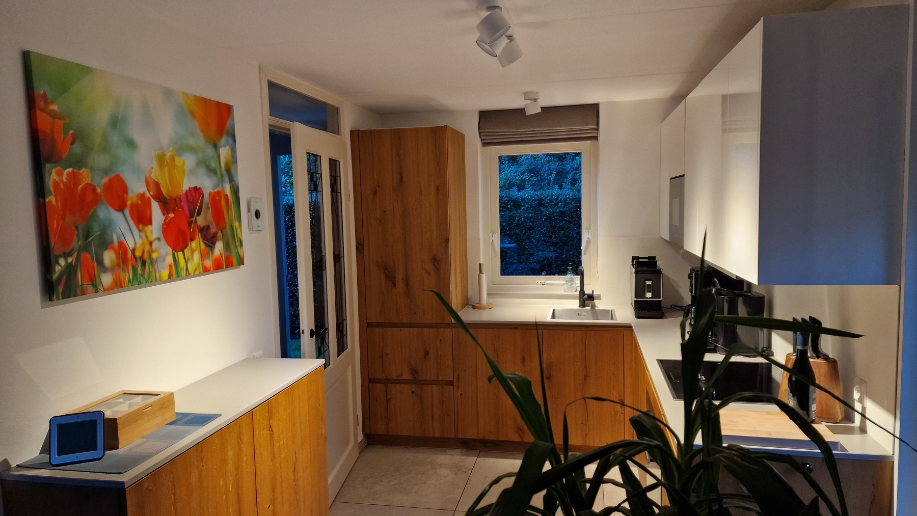 Die luxuriöse Küche mit den Miele-Geräten