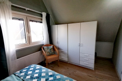 Der Kleiderschrank im Elternschlafzimmer